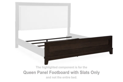 Westonfort Queen Panel Footboard with Slats